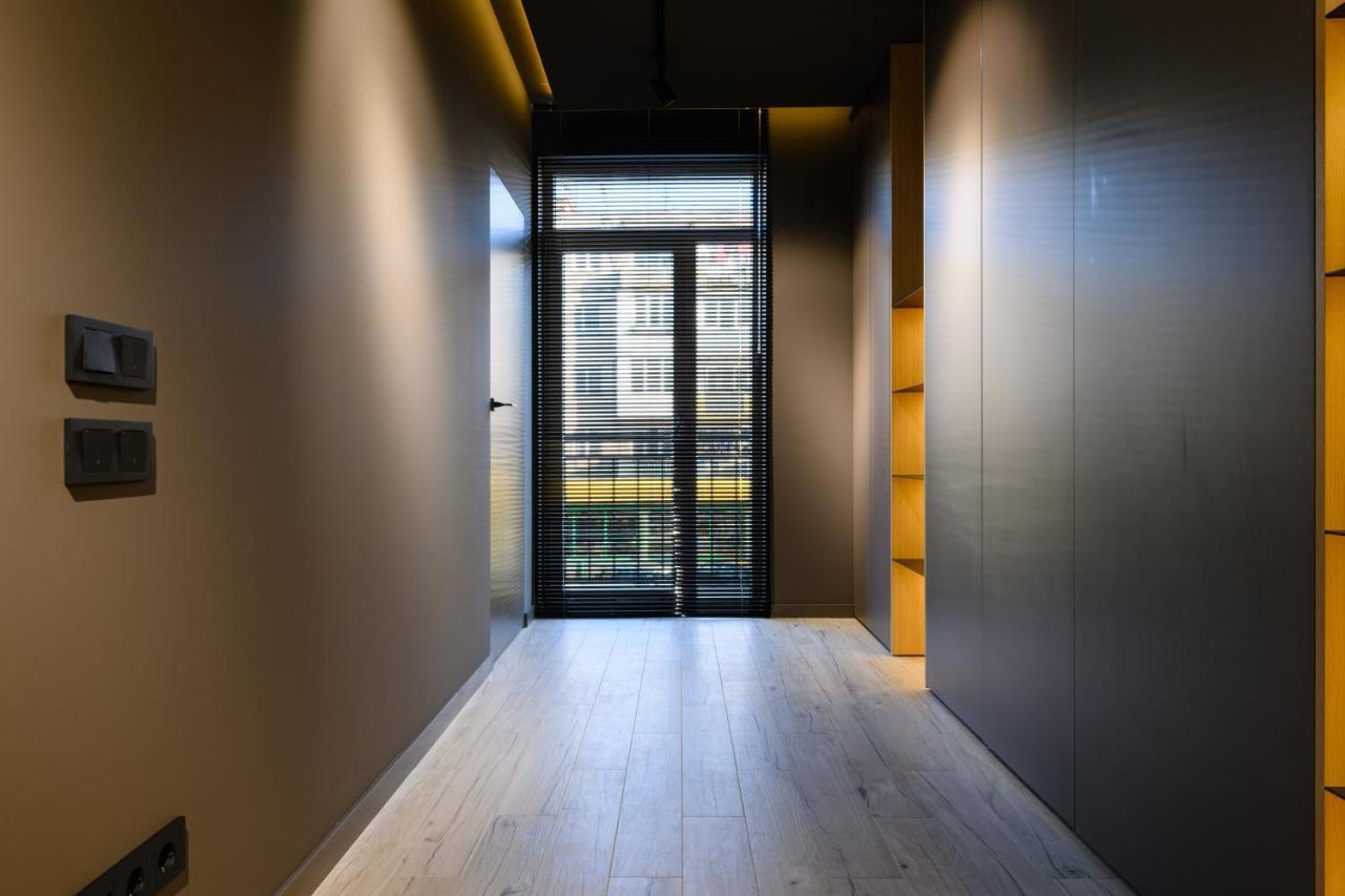 Luxury Apartments-Belochka 乌日霍罗德 外观 照片